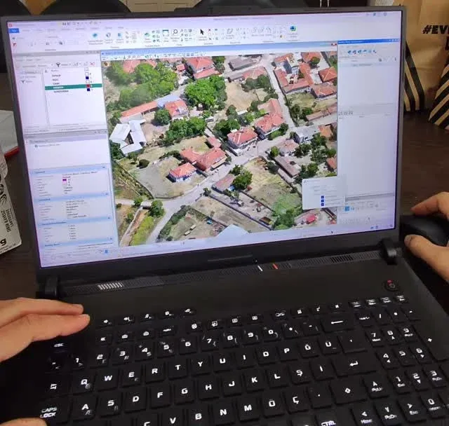 Büroda NetCAD ile çizim